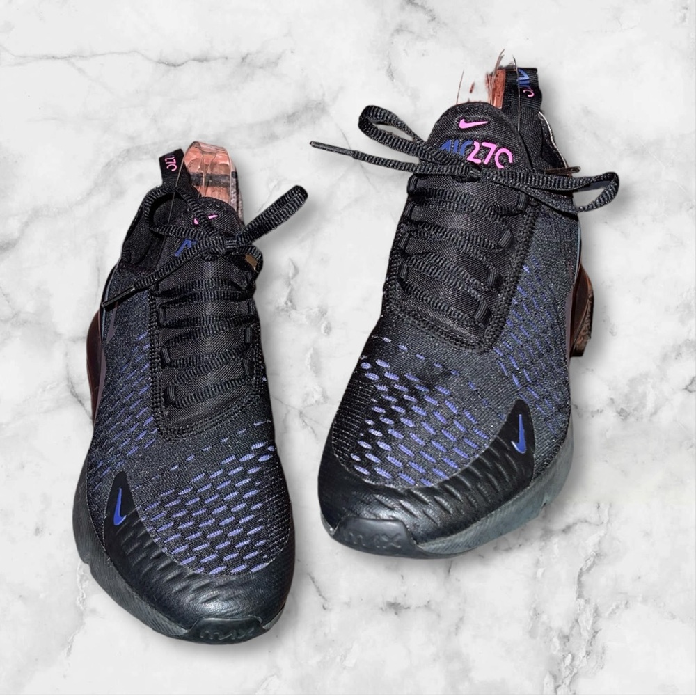 Youth boys sz 6.5 Nike vapor max sneakers black and iridescent.